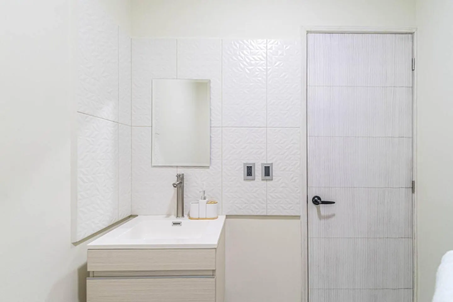 2 Bd Suite With Balcony, Gym, Rooftop Pool, Hot Tub Playa del Carmen Mexico