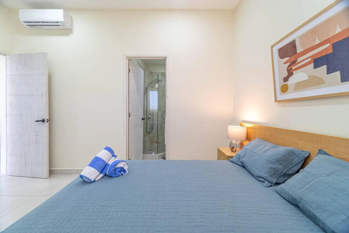 2 Bd Suite With Balcony, Gym, Rooftop Pool, Hot Tub Playa del Carmen Mexico