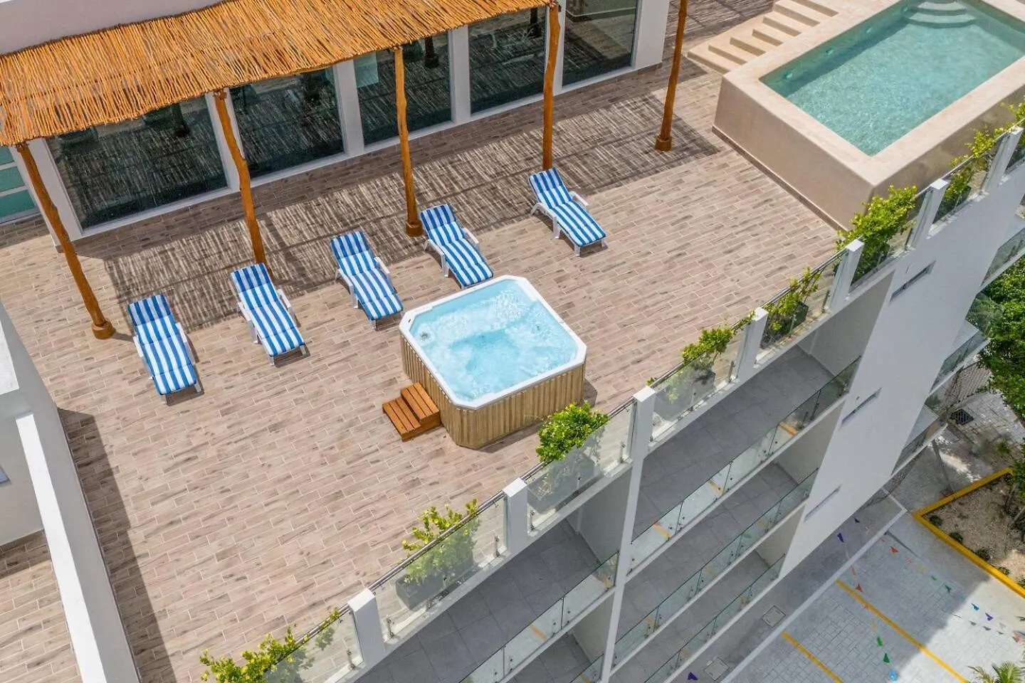 Holiday home 2 Bd Suite With Balcony, Gym, Rooftop Pool, Hot Tub Playa del Carmen
